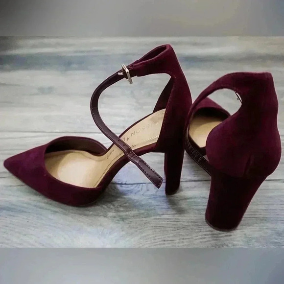 Gibson Latimer maroon heels size 6.5 - Picture 2 of 4
